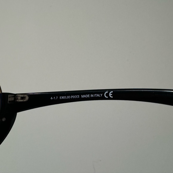 SOLD - Picture 5 of 8